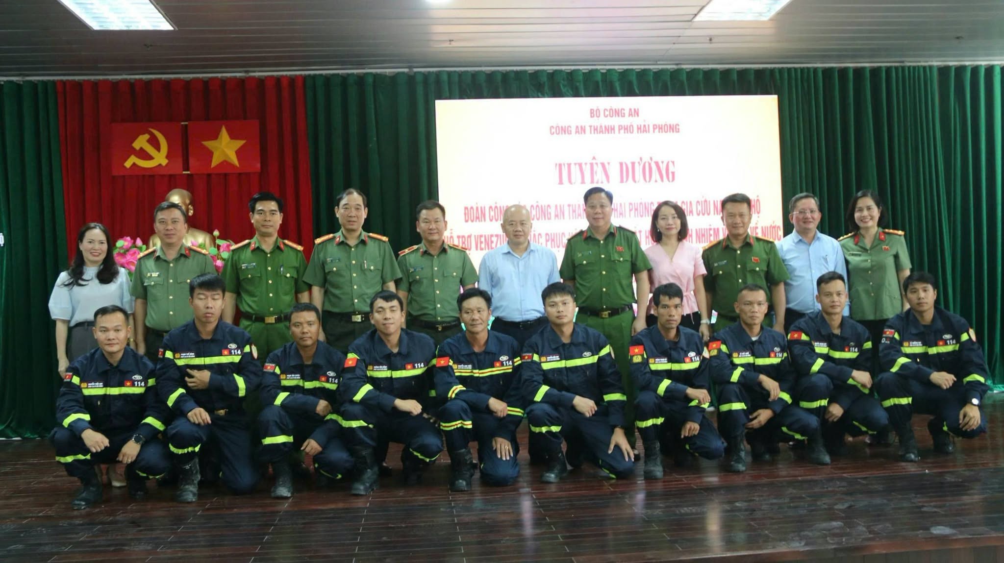 Biểu dương đoàn Cảnh sát Phòng cháy chữa cháy và Cứu nạn cứu hộ, Công an thành phố tham gia hỗ trợ tại Venezuela